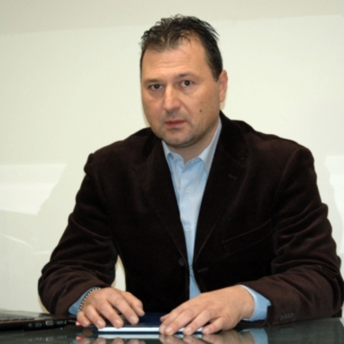 ammnistratore condominio,amministratore immobili,gestione condominiale,immobiliare,condominiale,Amministrazioni condominiali,Amministratore,Amministratori,Amministrazioni,Condominii,Condomini,Condominio,Real Estate,property management,building management,Manager Immobiliare